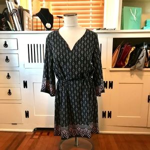 BRAND NEW TUNIC DRESS, V NECK AND BELL SLEEVES